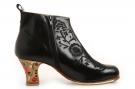 Zapato Flamenco Botín Bordado Negro