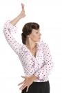 Blusa blanca con lunares rojo