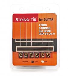 String tie en color marrón