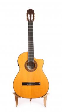 Guitarra flamenca Cordoba 45FCE cutaway