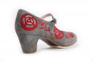 Zapato Flamenco Lunas Bordadas